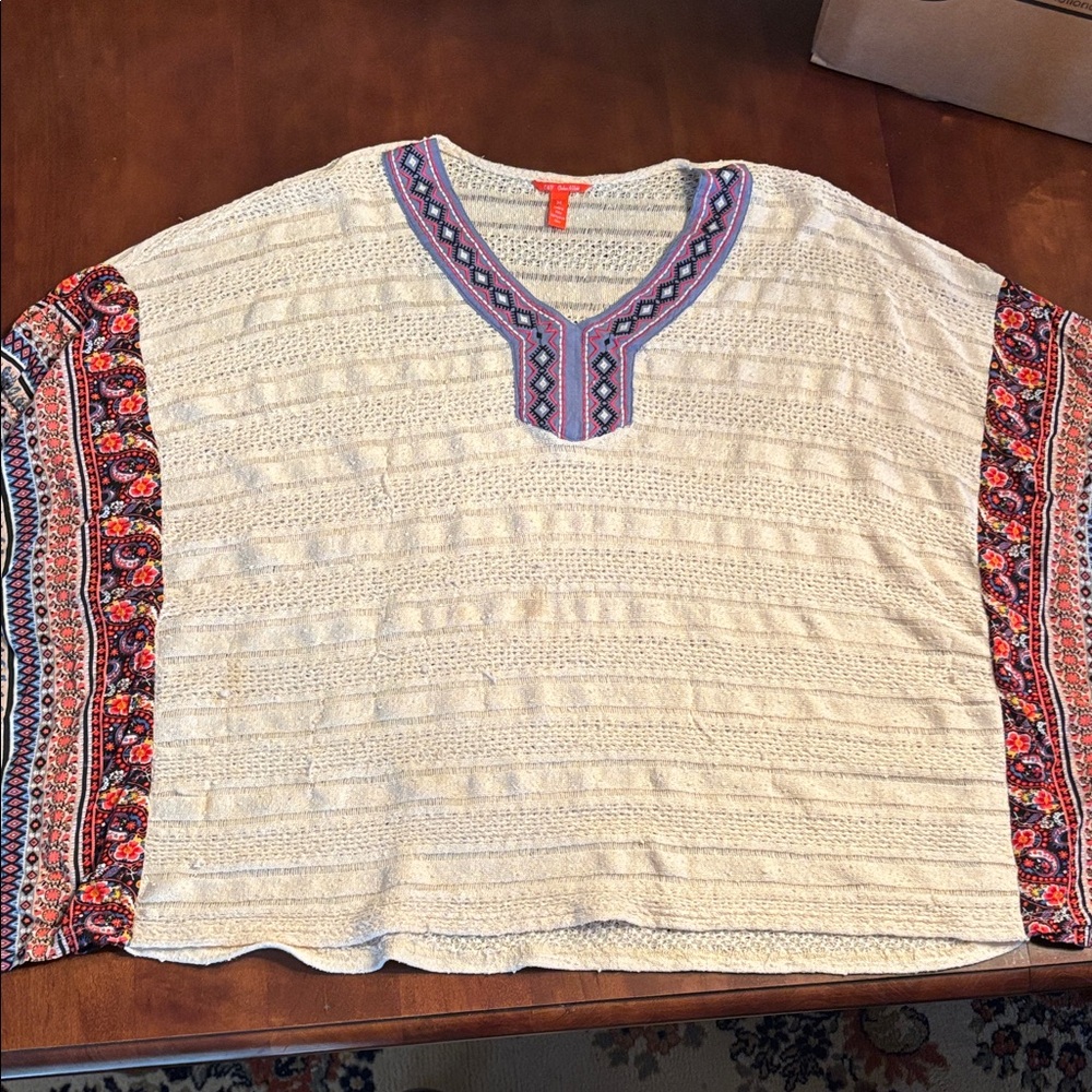 Chelsea & Violet Cream and Purple Patterned Poncho